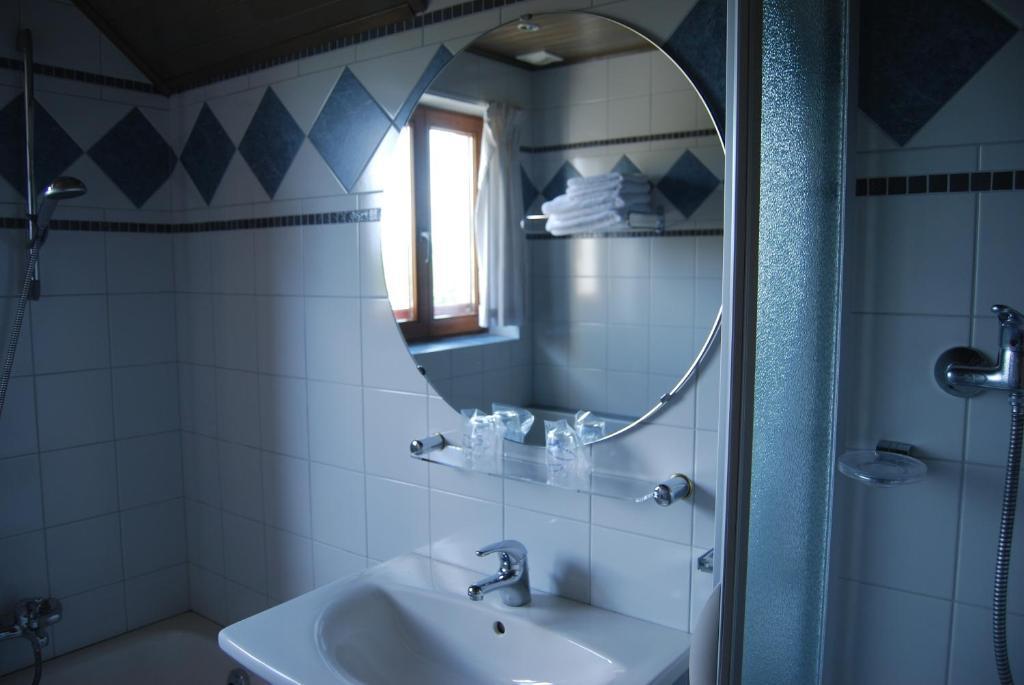 Hostellerie Gilain Achêne Pokój zdjęcie